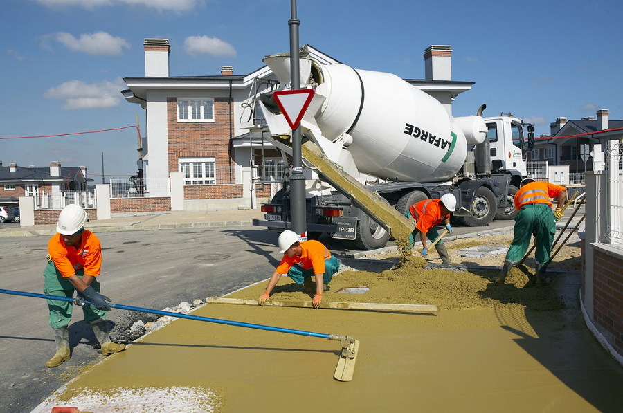 LAFARGE APLYTEC