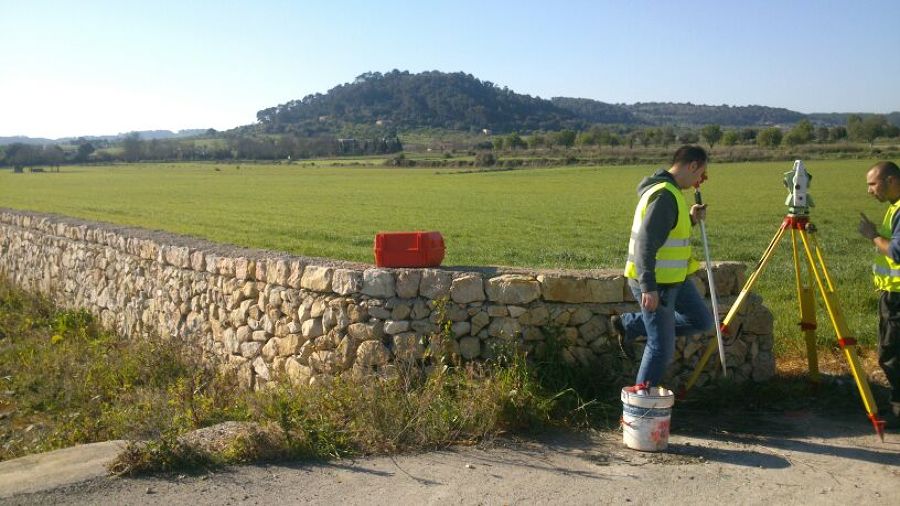 Levantamiento topográfico en zona costera.