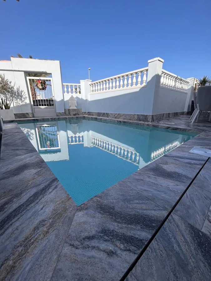 Los Uritias Pool + Terrace