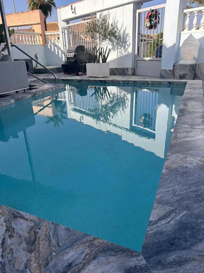 Los Uritias Pool + Terrace