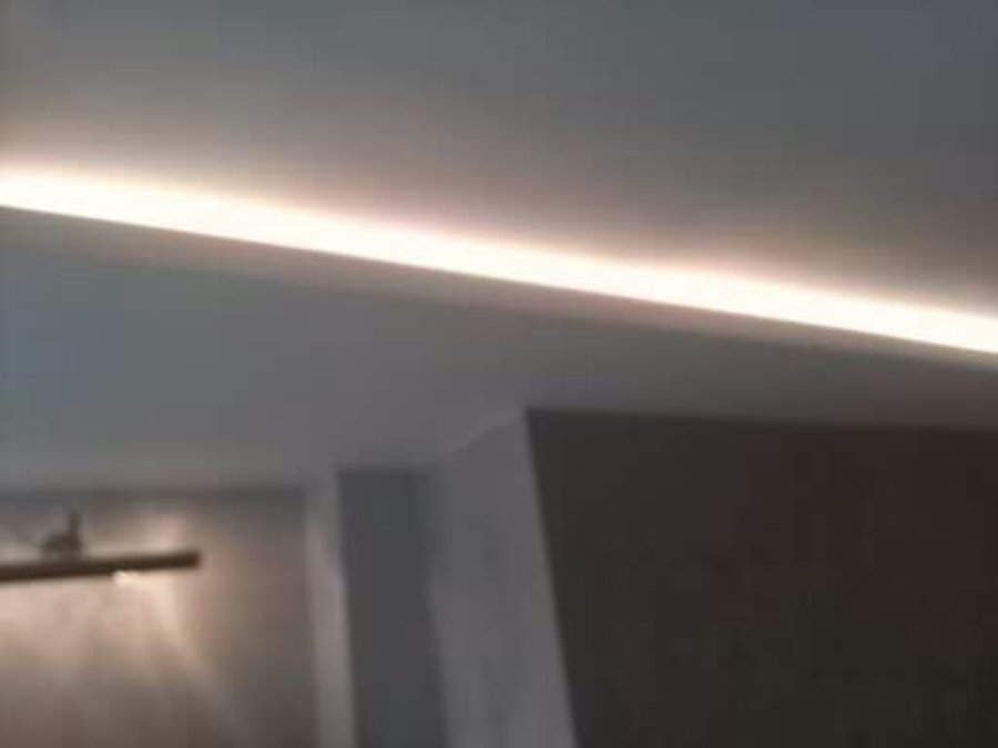 Luz indirecta, porteria.