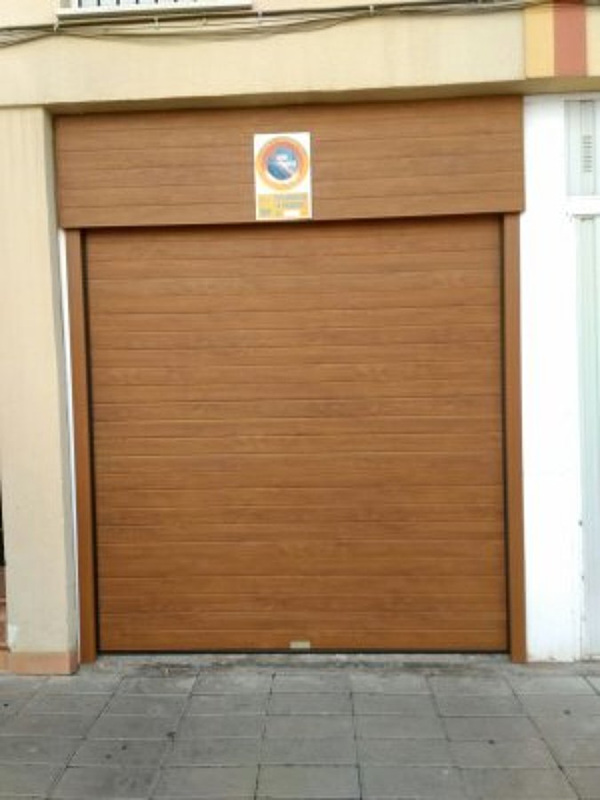 PUERTA SECCIONAL