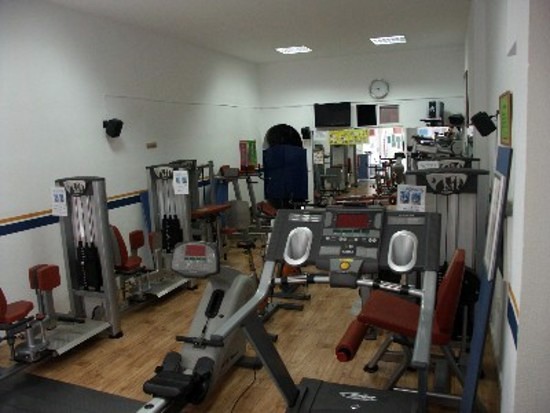 MUBY  GIMNASIO  FEMENINO  DE  VITORIA