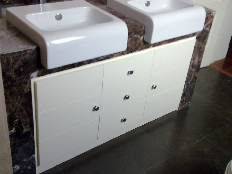 MUEBLES DE BAÑO