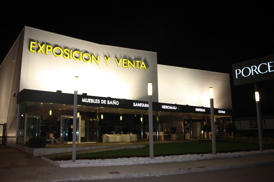 Nave comercial