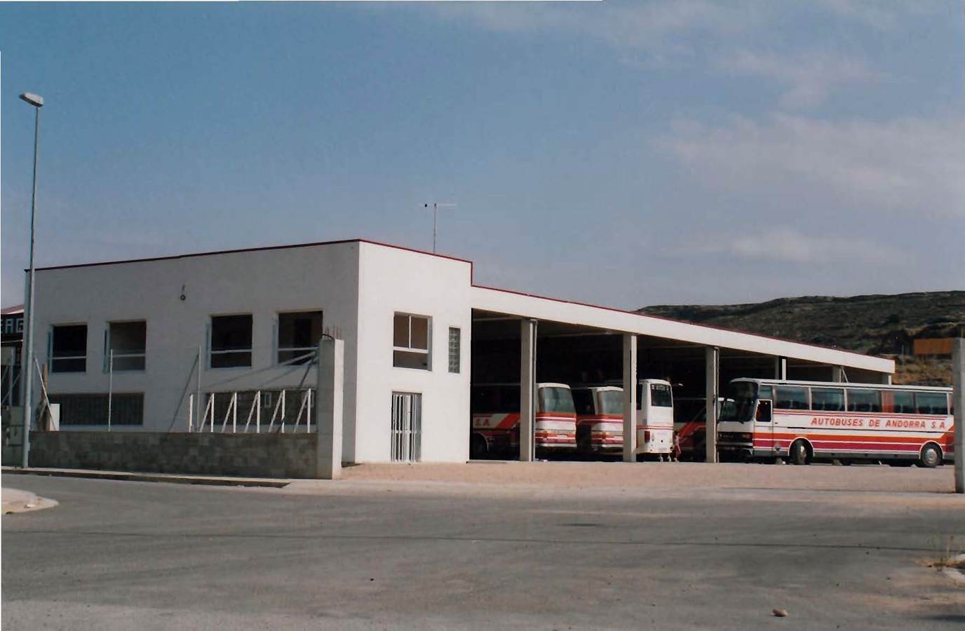 NAVE PARA AUTOBUSES