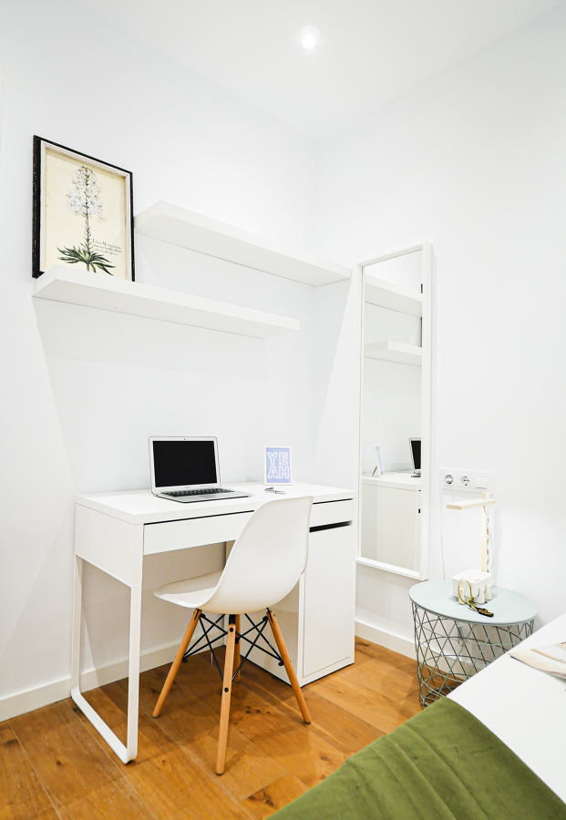 Home office, yeah!
