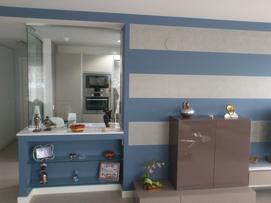 Pared destacada en salón