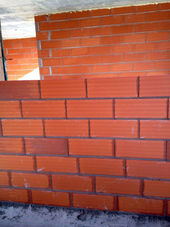 PAREDES