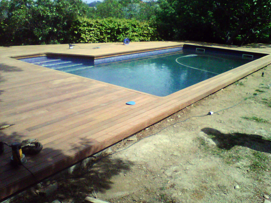 Parquet exterior.