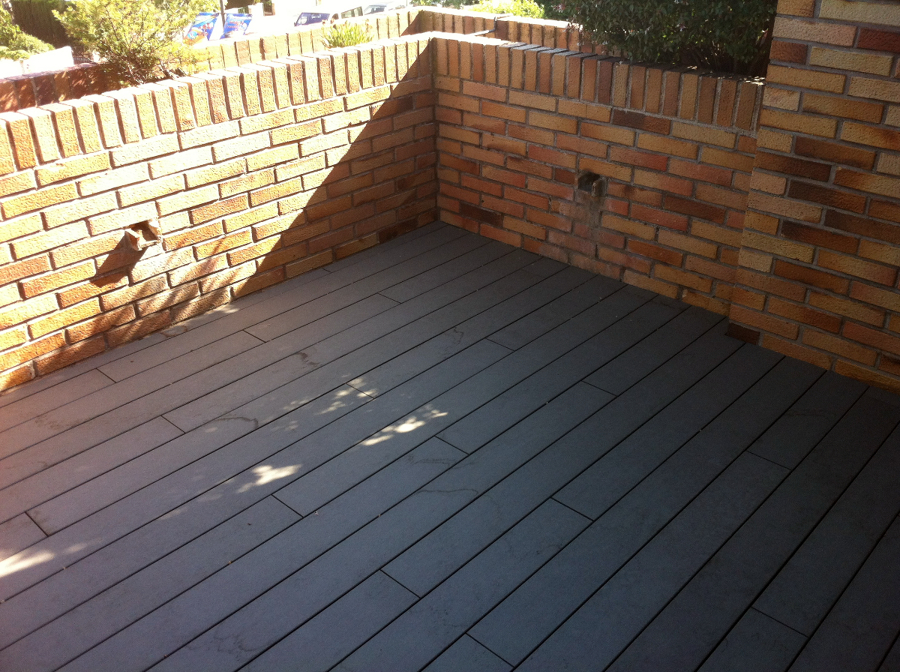 Parquet exterior.