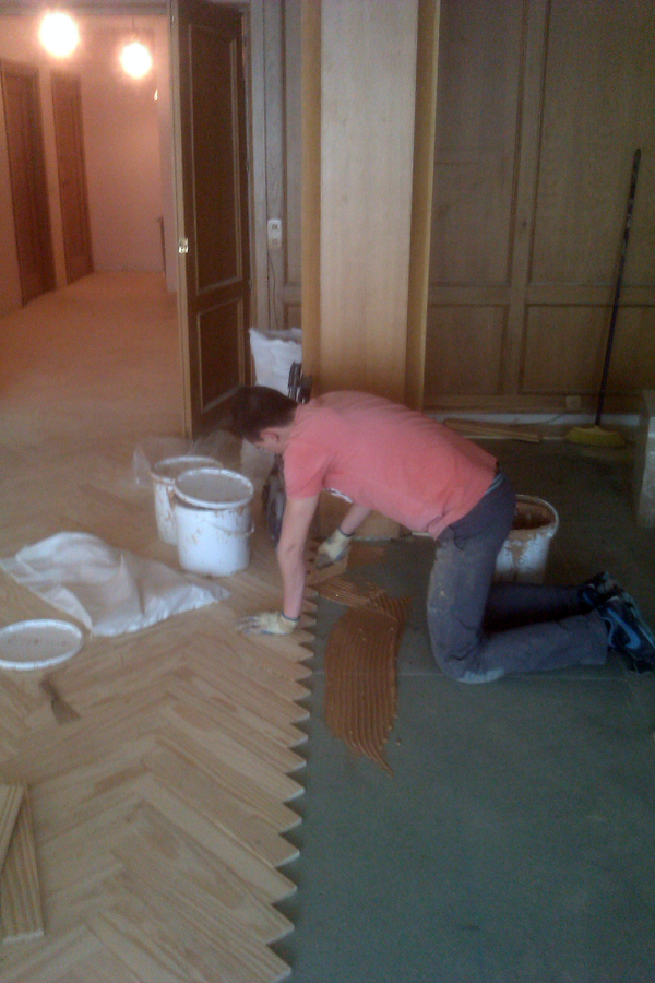 Parquet pegado