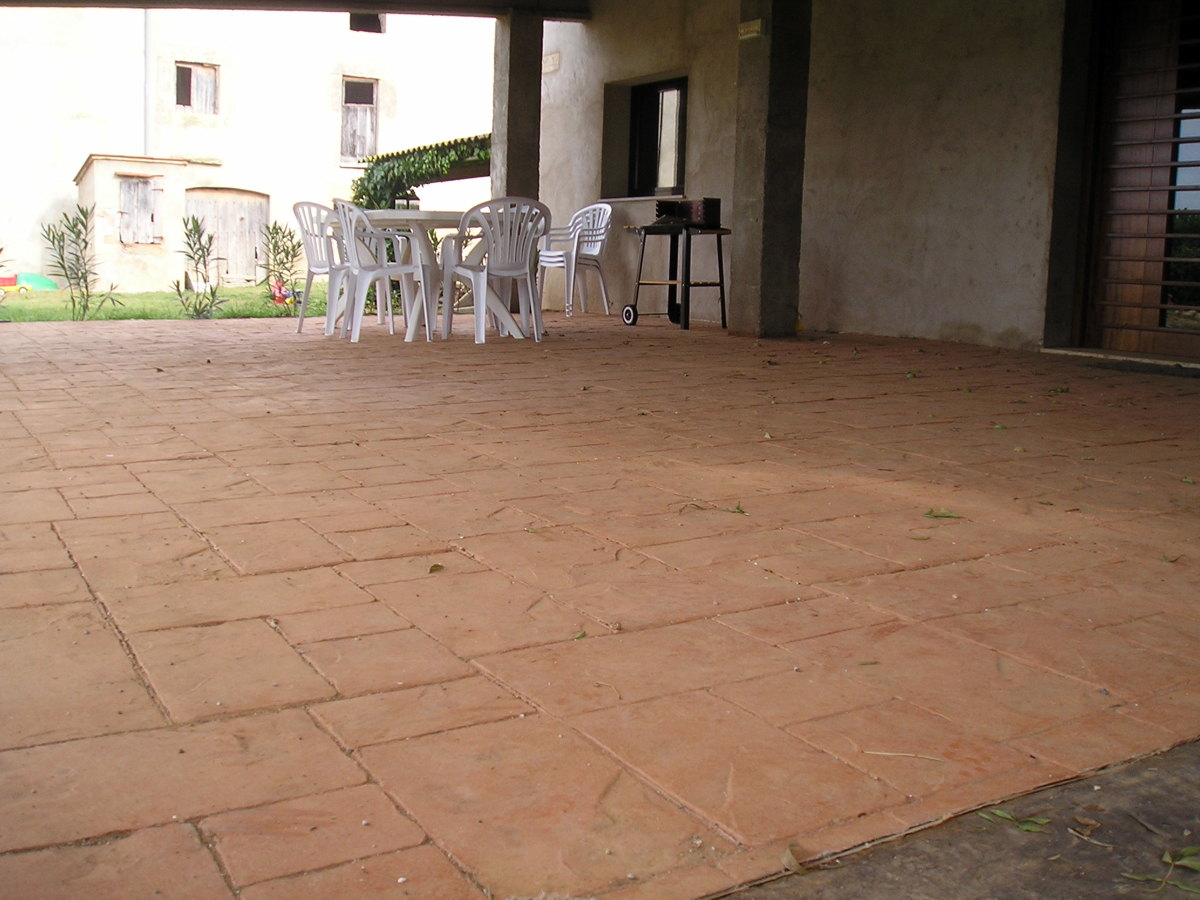 paviment can trave