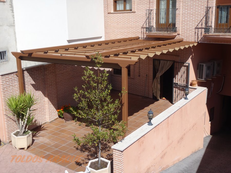 PÉRGOLA 120 X 120
