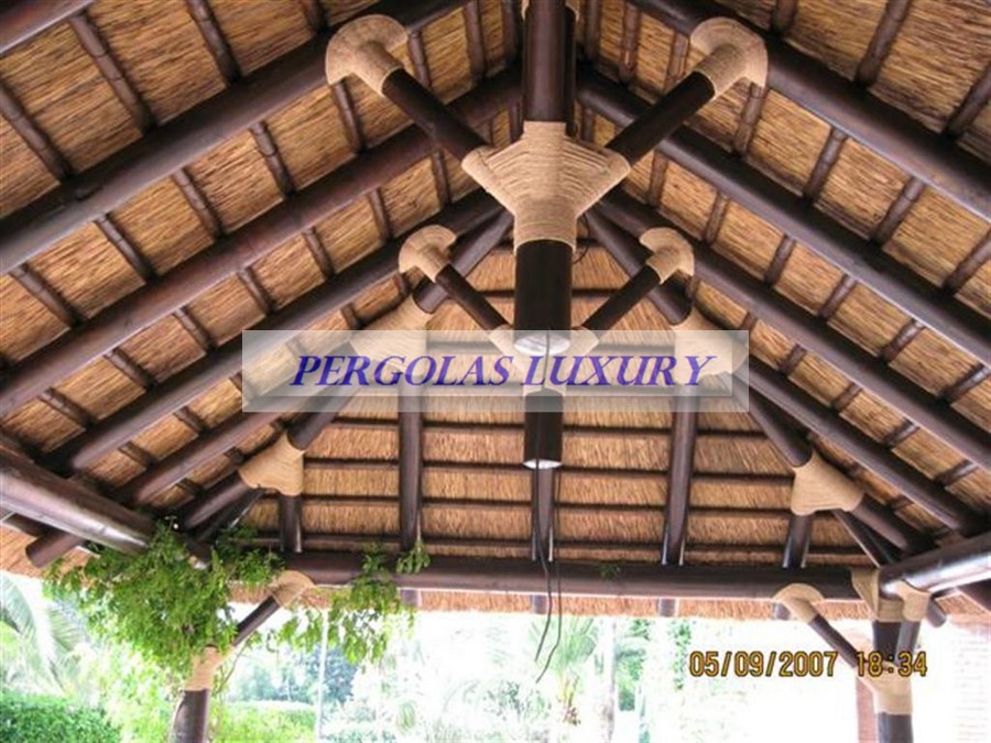 INTERIOR PERGOLA JUNCO AFRICANO  CON CUERDAS 