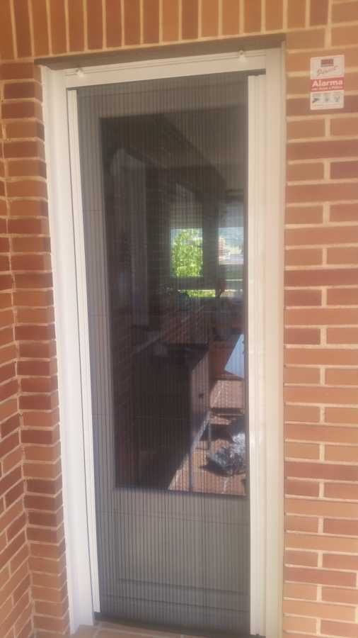 PUERTA PVC