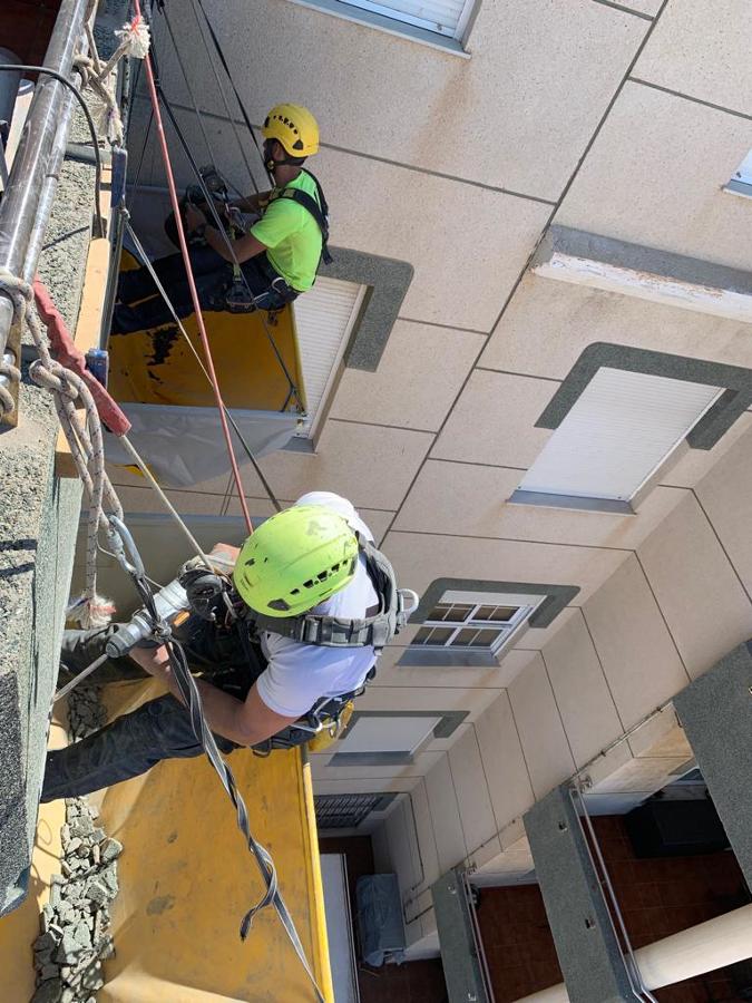 REPARACION DE JUNTAS DE DILATACION