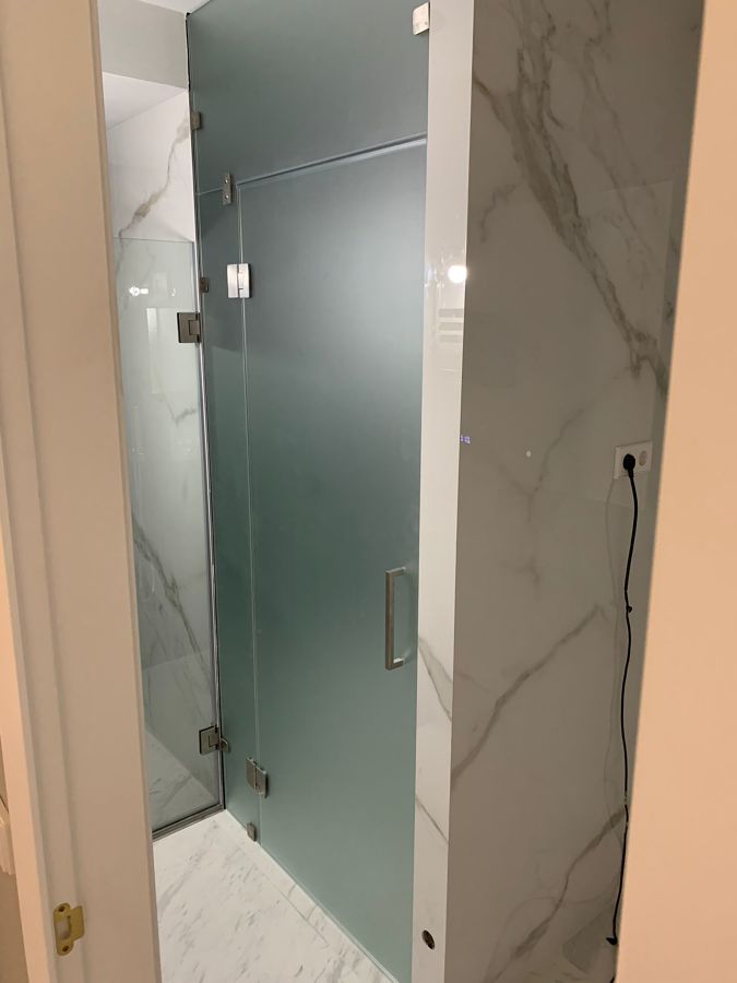 Mampara de baño