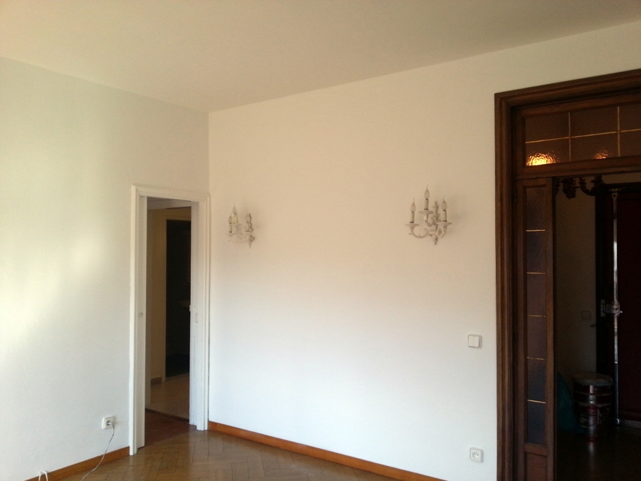 pintura piso en blanco