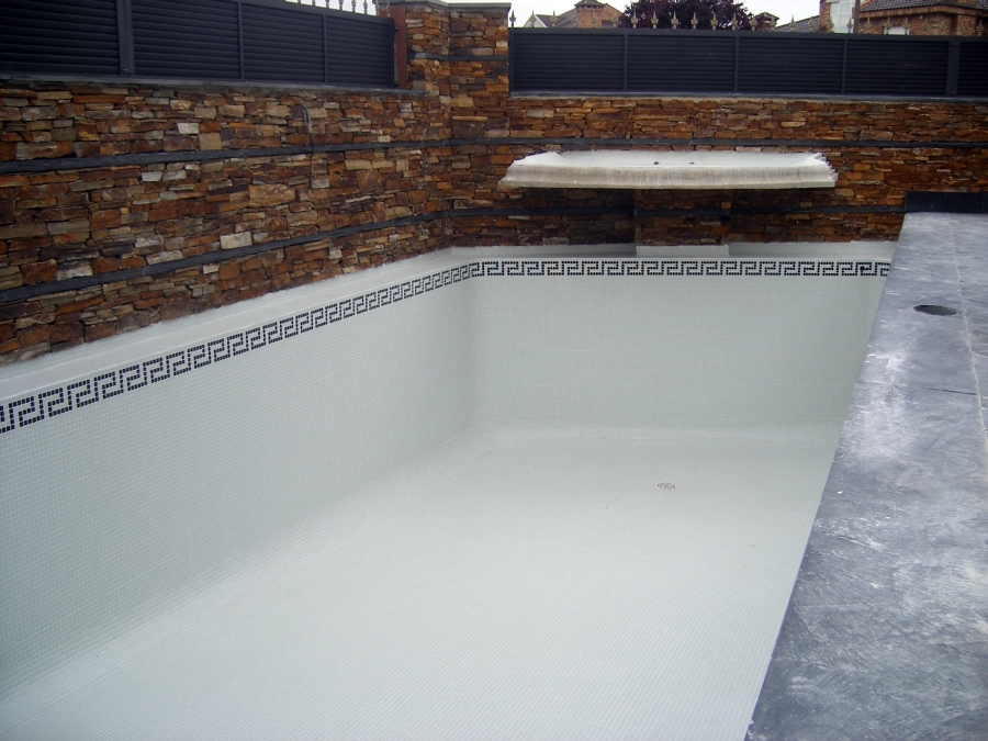 PISCINA 2