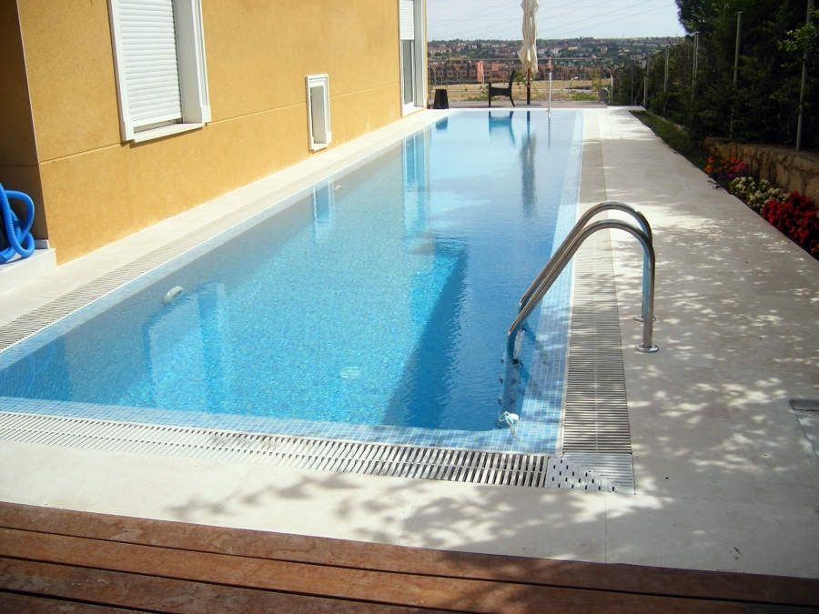PISCINA 4