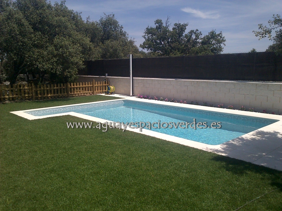 Piscina con lamina armada