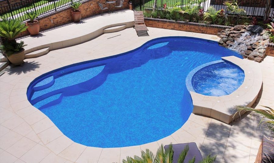 PISCINA DEFORME
