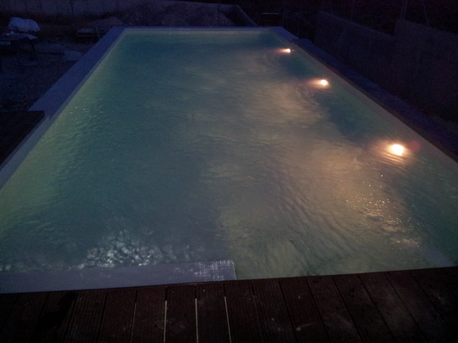 piscina desbordante