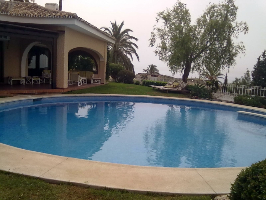 piscina en torremuelle