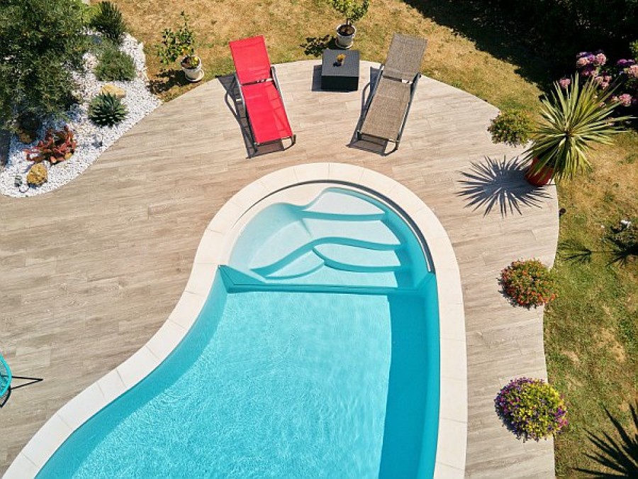 Escalera Piscina