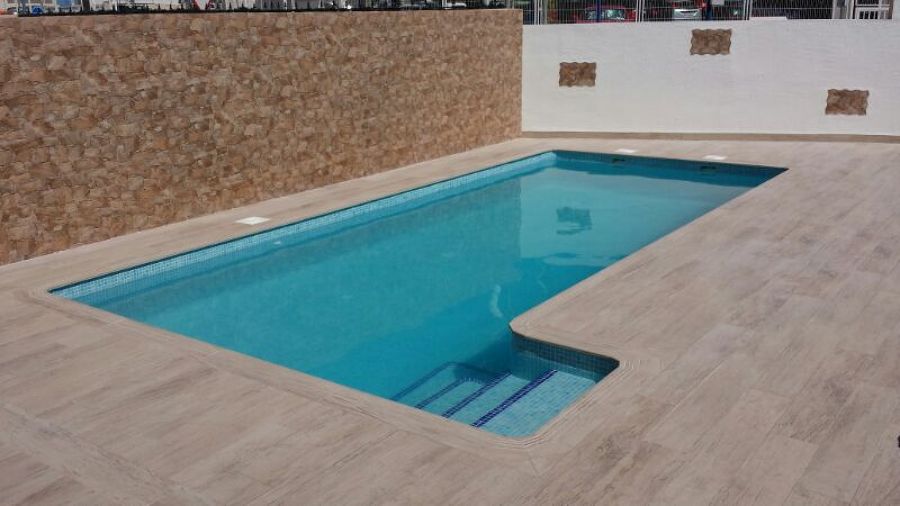 Piscina Moderna
