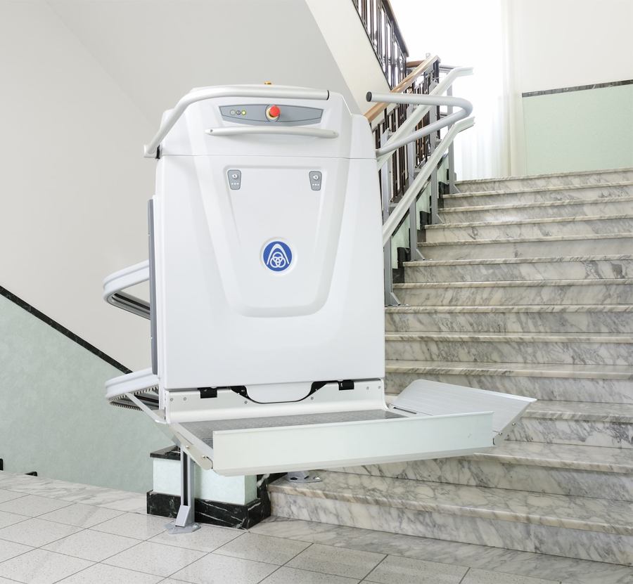 Plataforma salvaescaleras curva