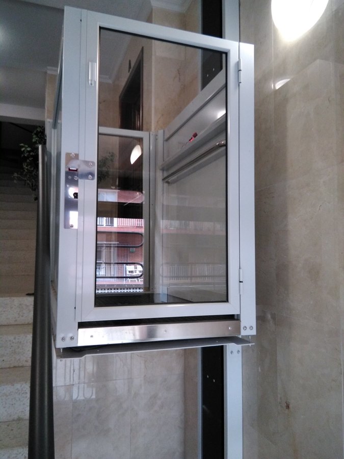 ELEVADOR VERTICAL