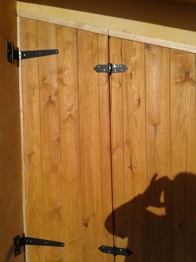 porticón de madera