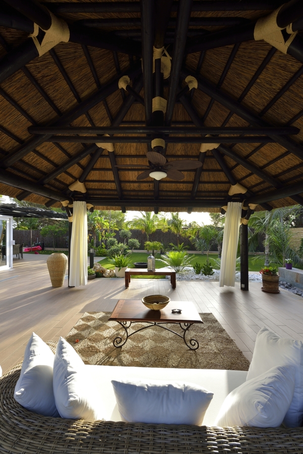 Construccion de pergola Balinesa en vivienda unifamiliar