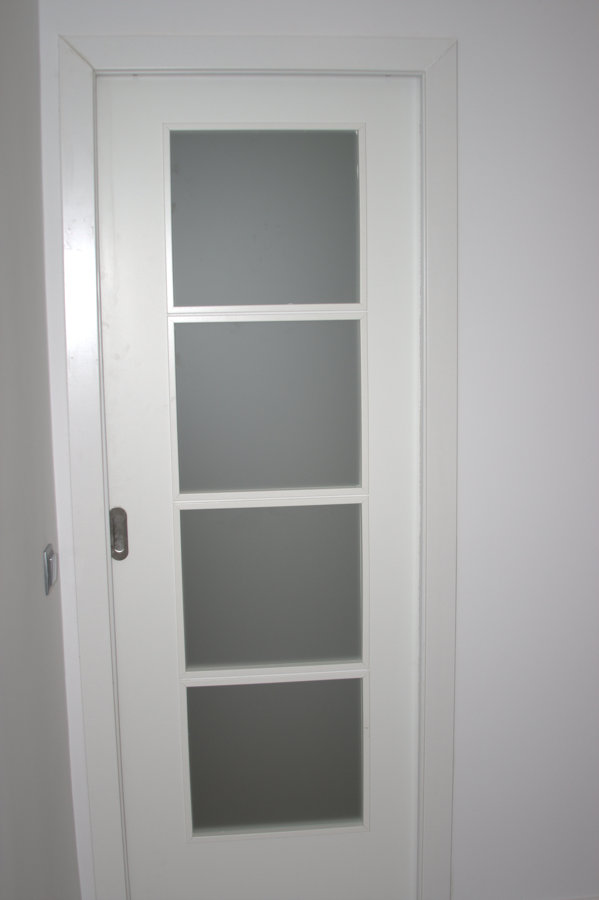PUERTA CORREDERA EMPOTRADA
