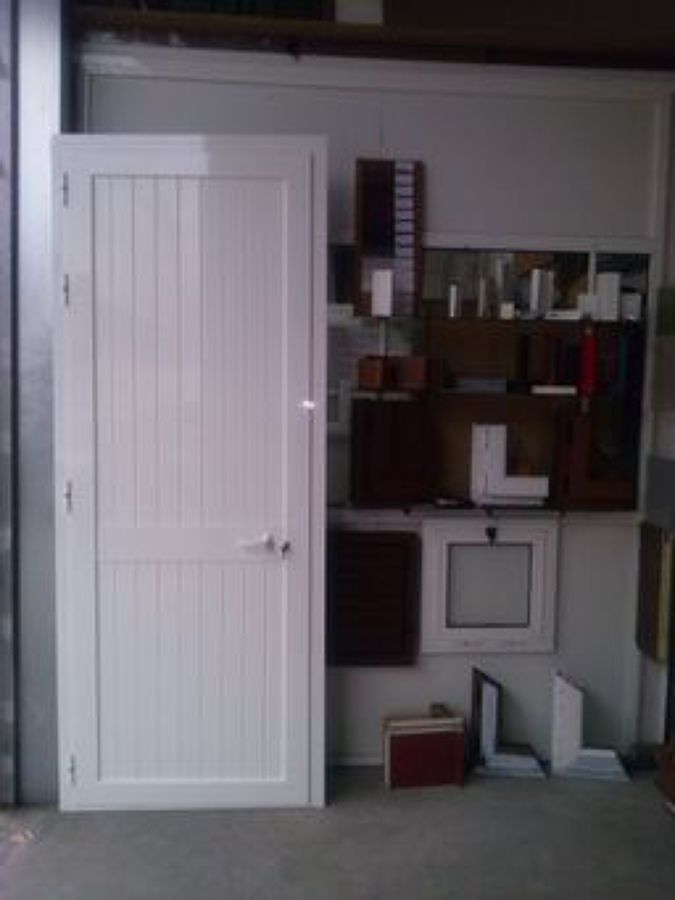 puerta de aluminio