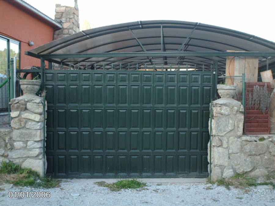 PUERTA ENTRADA
