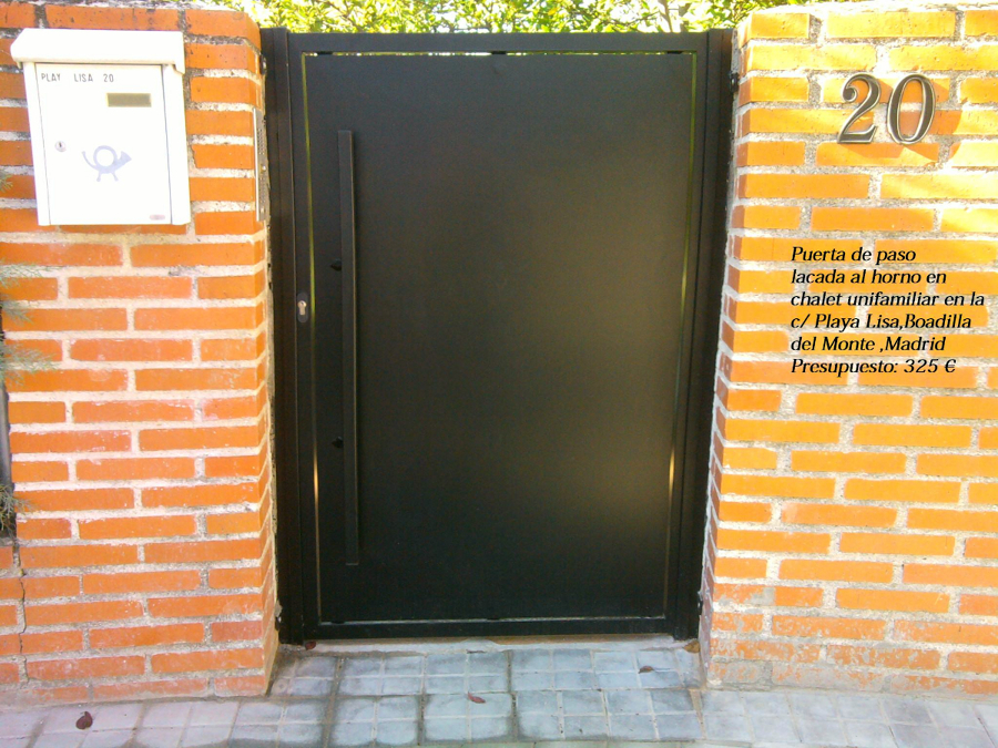 Puerta metalica lisa lacada al horno