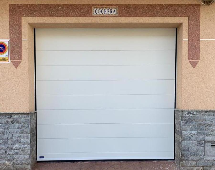Puerta seccional