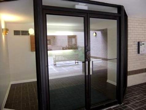 PUERTAS COMUNIDAD BARCELONA