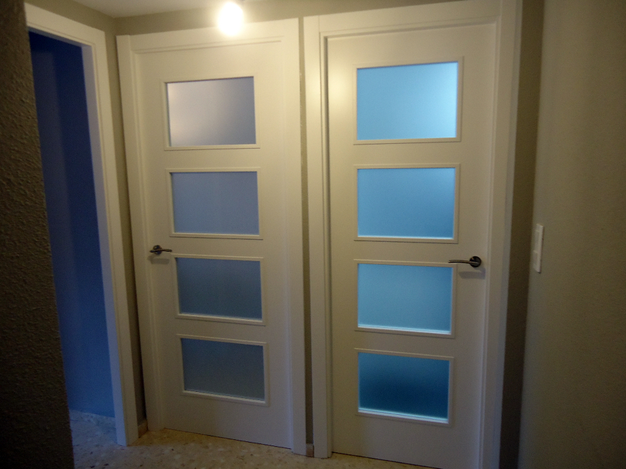 PUERTAS CRISTALERAS