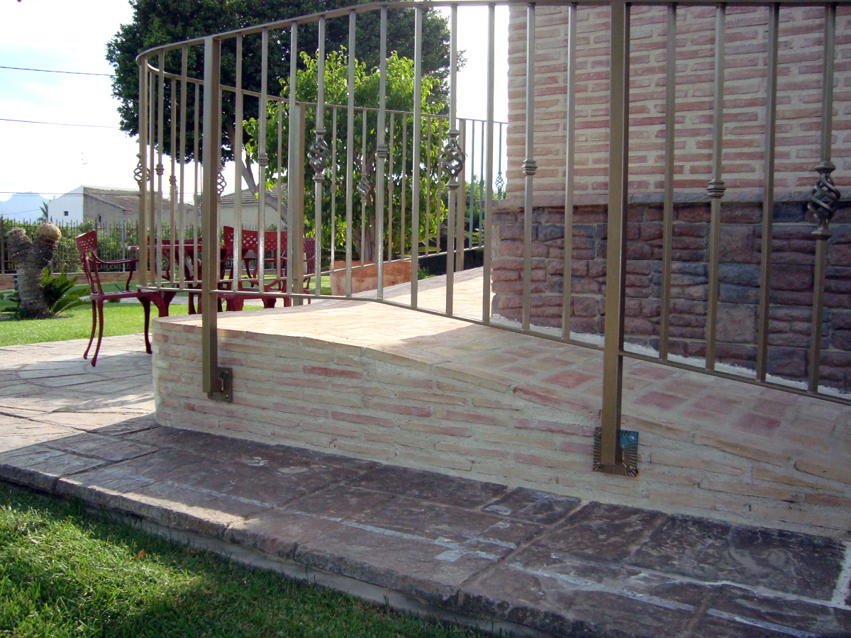 Rampa adosada.