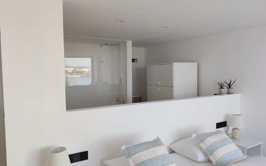 Apartamento pequeño reformado