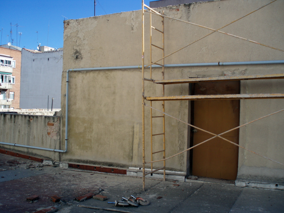 Rehabilitación cubierta, petos y patios.