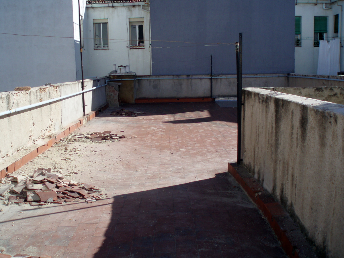 Rehabilitación cubierta, petos y patios.