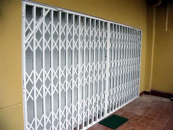 Reja extensible