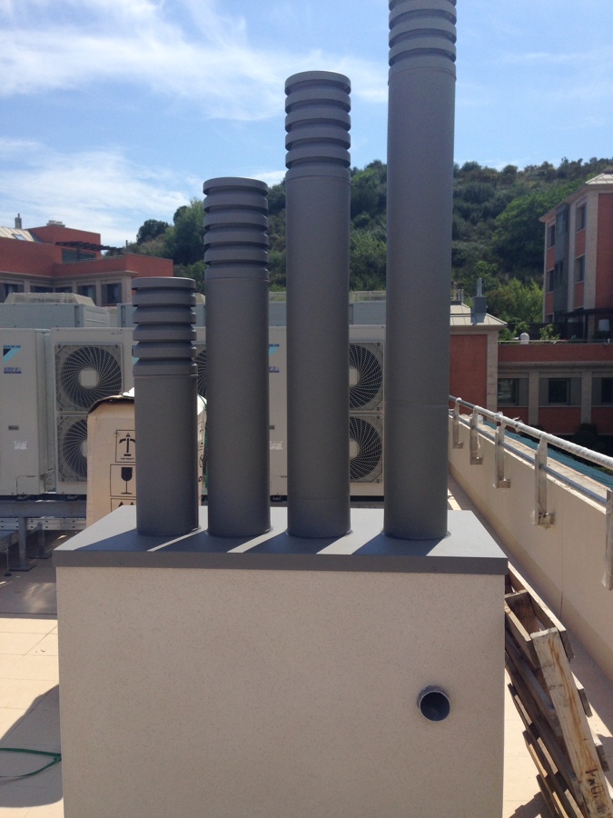 Foto: Remate Ventilación Edificio de Viviendas de Fergotub 1932, Sl