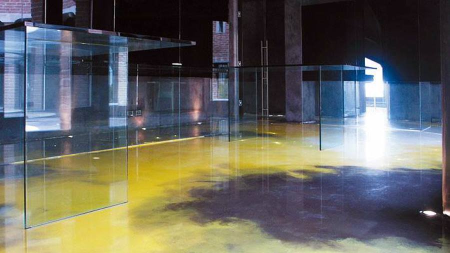 Resina transparente.