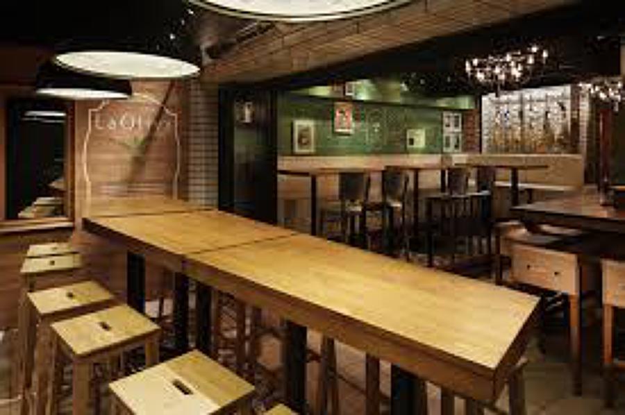 Rstaurante en el poble nou